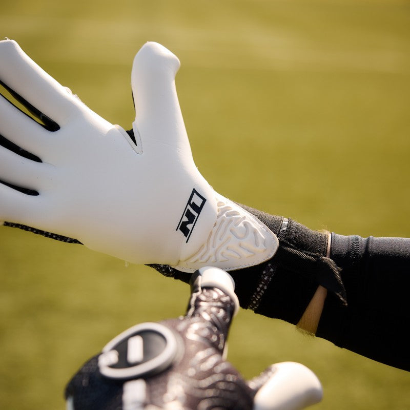 Luvas de Guarda-Redes Zeus 2.0 Lunar UGT+ II