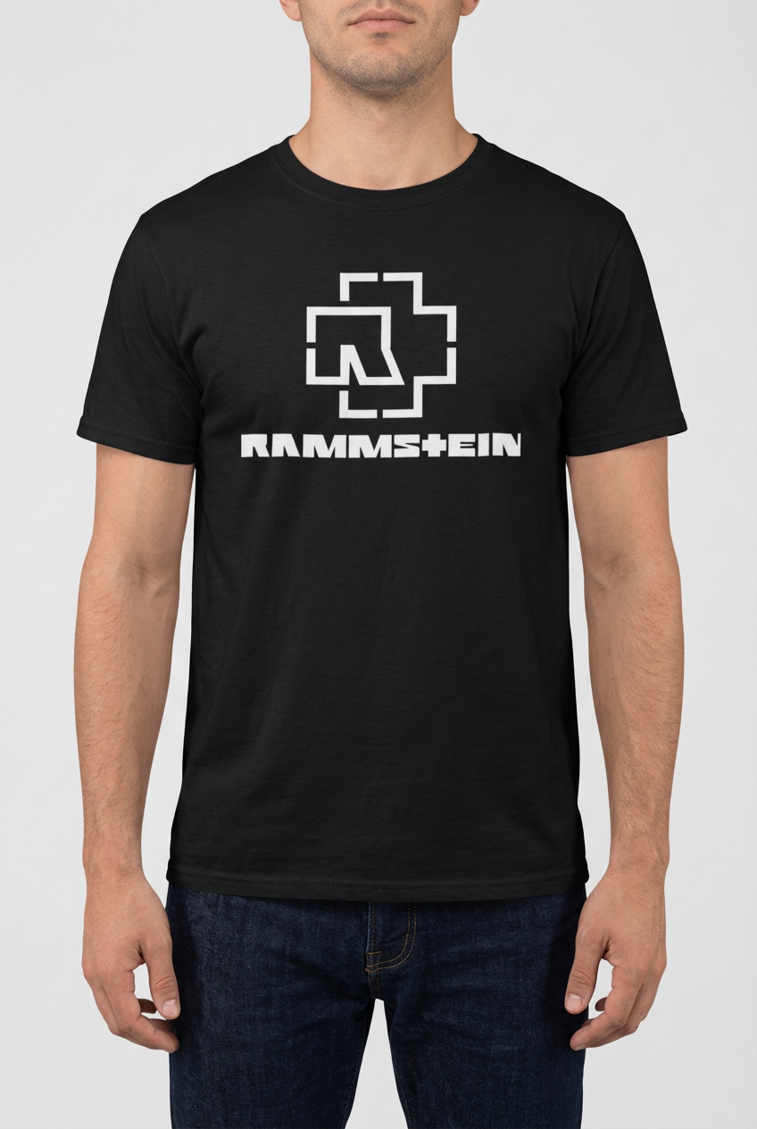 T-shirt Rammstein vestida, com a estampa desimpedida